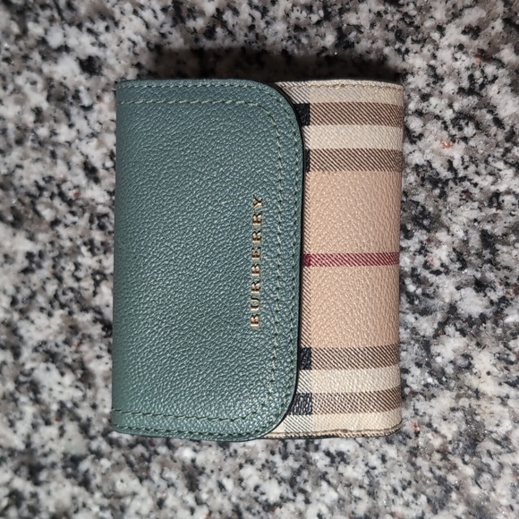 BURBERRY Bifold Wallet PVC x Leather Nova Check Logo Emerald Green Women - Picture 2 of 4